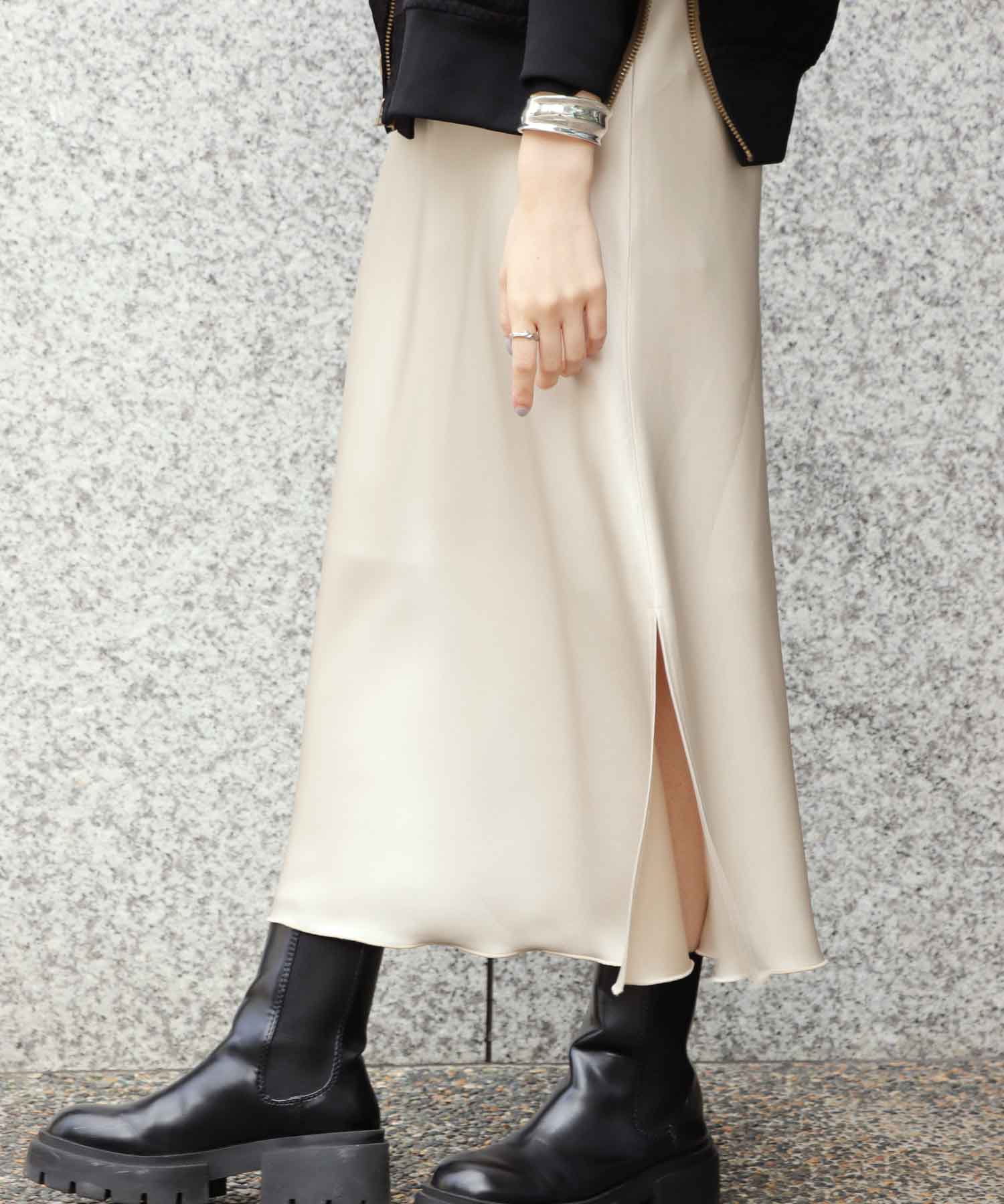グロッシーダブルサテン セミマーメイドスカート